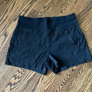Athleta Trekkie North Short